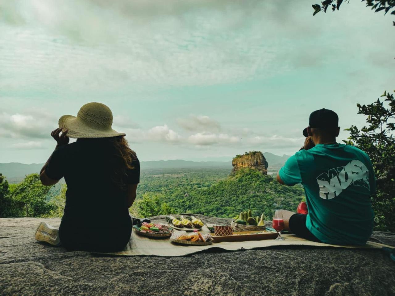 Elephant Safari Lodge Sigiriya Junction Habarana Ngoại thất bức ảnh
