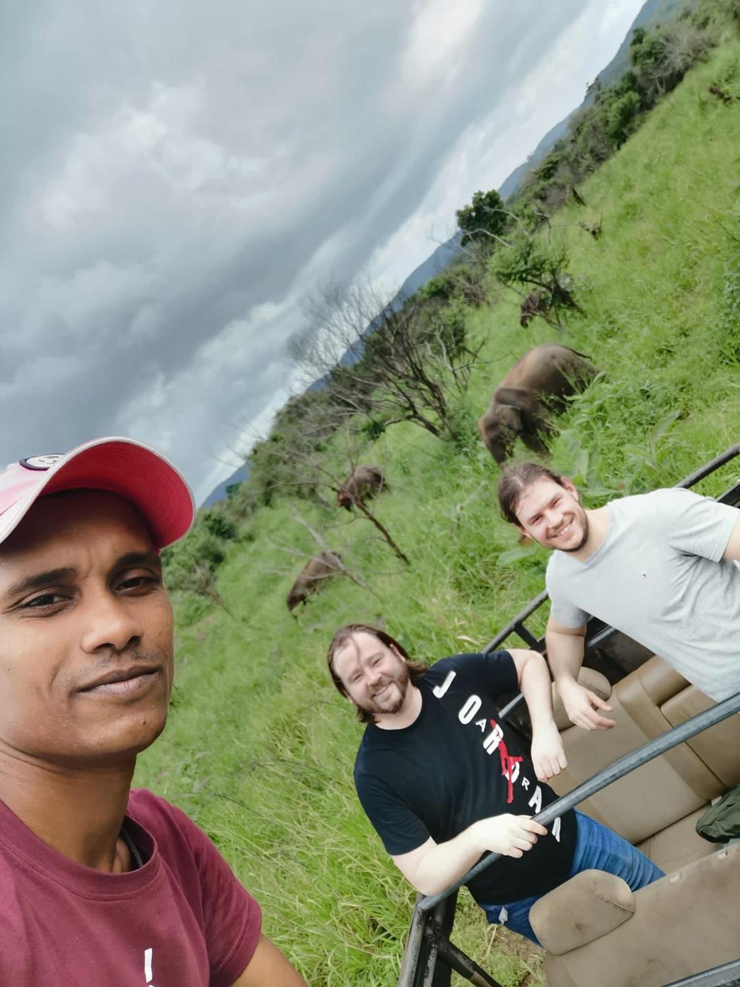 Elephant Safari Lodge Sigiriya Junction Habarana Ngoại thất bức ảnh