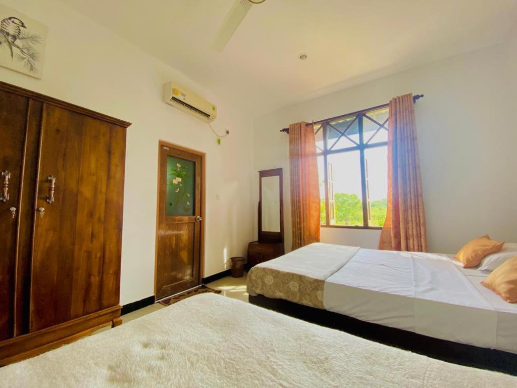 Elephant Safari Lodge Sigiriya Junction Habarana Ngoại thất bức ảnh
