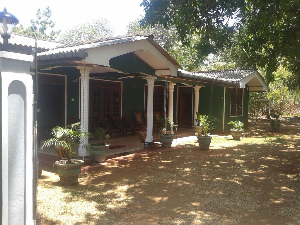 Elephant Safari Lodge Sigiriya Junction Habarana Ngoại thất bức ảnh